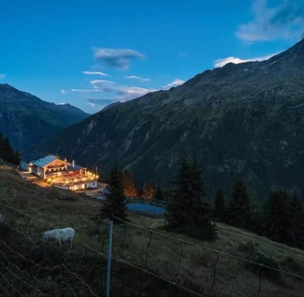 Alpengasthof Gaislach Alm Hotel Solden Exterior photo